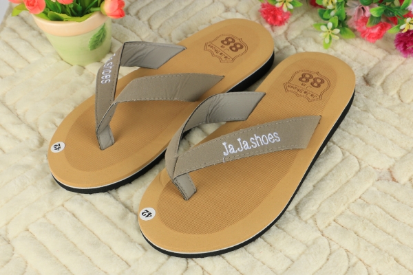 赤峰拖鞋產(chǎn)業(yè)基地電話號碼-第1張圖片