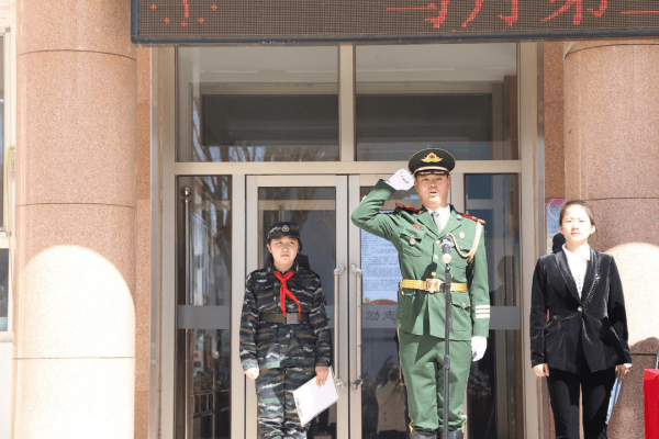 赤峰新區(qū)三小電話多少號-第1張圖片