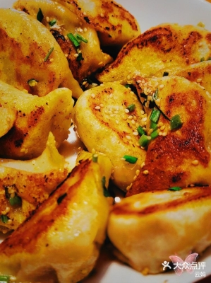 赤峰生煎餃子館電話地址查詢-第1張圖片