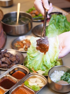 赤峰塔裕烤肉訂餐電話號(hào)碼查詢-第1張圖片