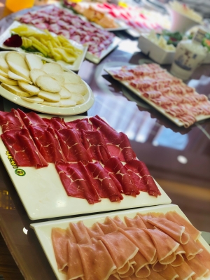 赤峰聯(lián)華購物中心電話號碼多少-第1張圖片