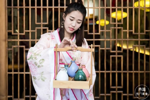 赤峰古風(fēng)寫真館電話號(hào)碼查詢-第1張圖片