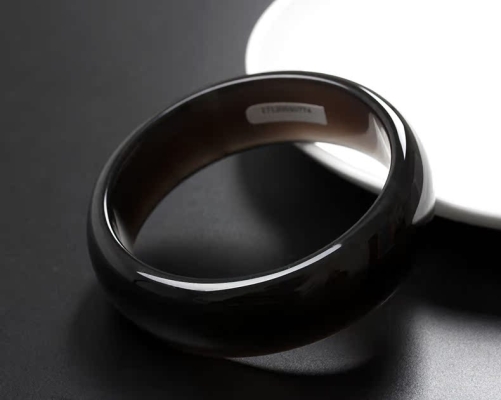 赤峰市收玉鐲子電話號(hào)碼-第1張圖片