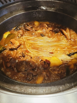 赤峰大鐵鍋團(tuán)購電話號(hào)碼查詢-第1張圖片