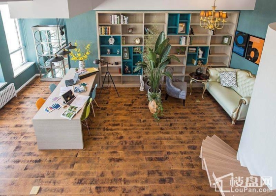 赤峰萬(wàn)悅城染發(fā)店電話地址查詢-第1張圖片