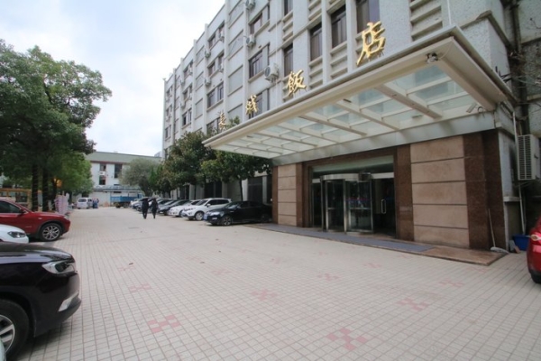 赤峰冷鍋魚飯店電話多少號(hào)-第1張圖片