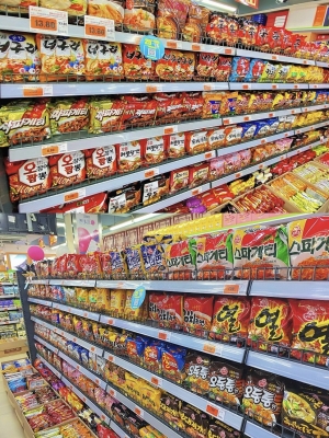 赤峰隆瑪特超市地址電話號(hào)碼-第1張圖片