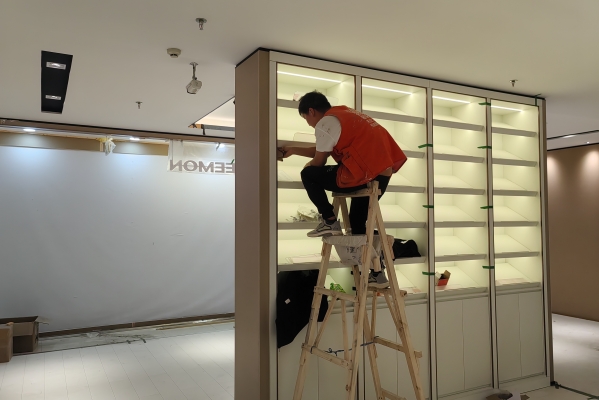 赤峰金屬踢腳線廠家電話號碼-第1張圖片