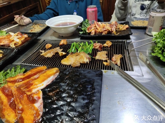 赤峰黑小牛燒烤店電話地址查詢-第1張圖片