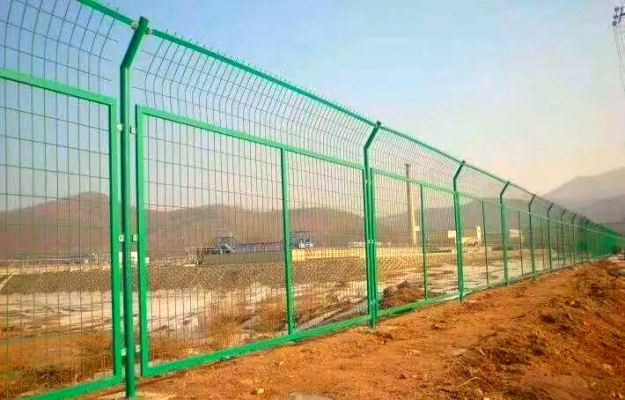 赤峰市政護(hù)欄施工隊電話號碼-第1張圖片