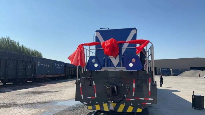 赤峰賣摩托車直播間電話號(hào)碼-第1張圖片