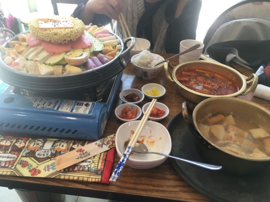 赤峰韓國百貨商店電話號(hào)碼-第1張圖片