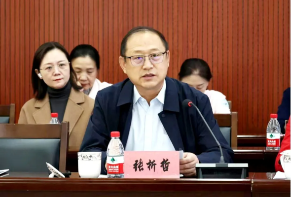 赤峰市醫(yī)院王鏡純電話號(hào)碼-第1張圖片