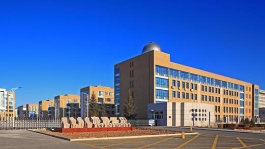 赤峰弘亞中學(xué)招聘電話號(hào)碼是多少-第1張圖片