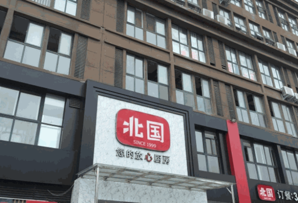 赤峰眾聯(lián)廣場招人電話號碼是多少-第1張圖片