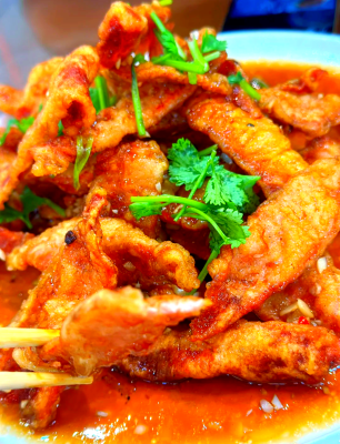 赤峰辰鴻家常菜館電話地址查詢-第1張圖片