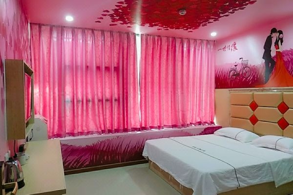 赤峰壹克拉主題公寓電話號碼-第1張圖片