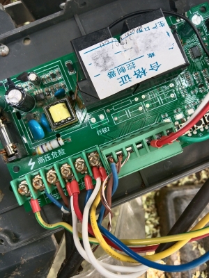 赤峰寧城修卷簾門電話號碼-第1張圖片