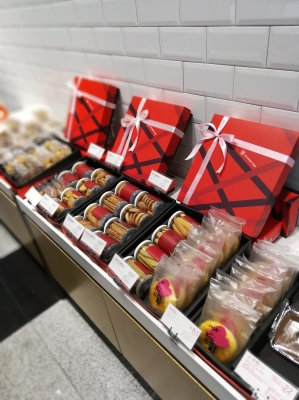 赤峰大頭蛋糕店電話多少號(hào)-第1張圖片