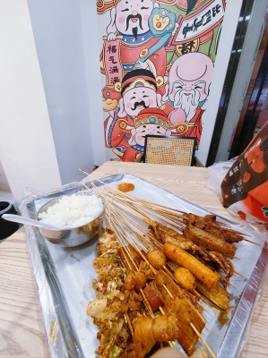 赤峰炸串?？偷觌娫挾嗌偬?第1張圖片