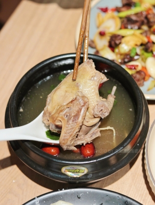 赤峰紅山區(qū)烤鴿子店電話號碼-第1張圖片