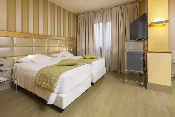 赤峰市魯本斯酒店電話(huà)號(hào)碼-第1張圖片