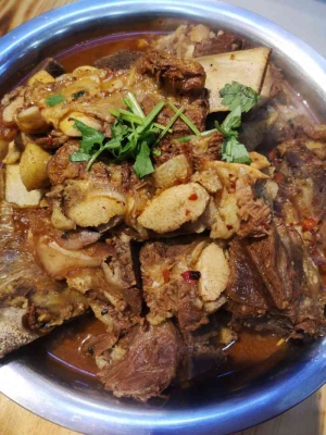 赤峰怪味牛骨頭店電話(huà)號(hào)碼查詢(xún)-第1張圖片