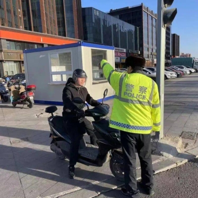 赤峰市賣(mài)頭盔電話號(hào)碼是多少-第1張圖片