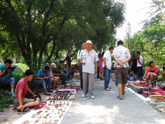 赤峰古玩城加工廠電話號(hào)碼-第1張圖片