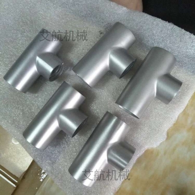 赤峰投料車(chē)機(jī)械廠(chǎng)家電話(huà)號(hào)碼-第1張圖片