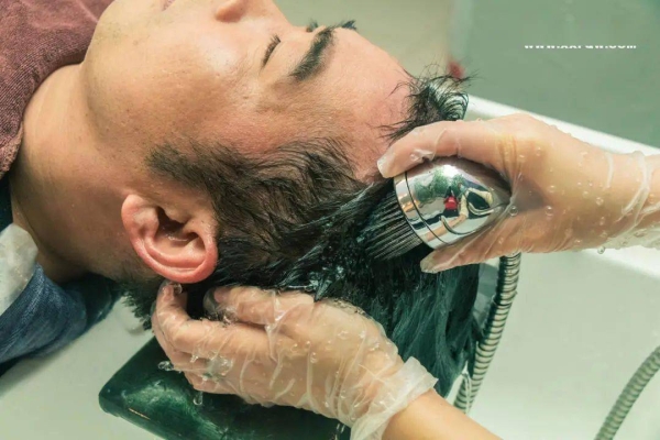 赤峰小靜姐美發(fā)電話地址查詢-第1張圖片