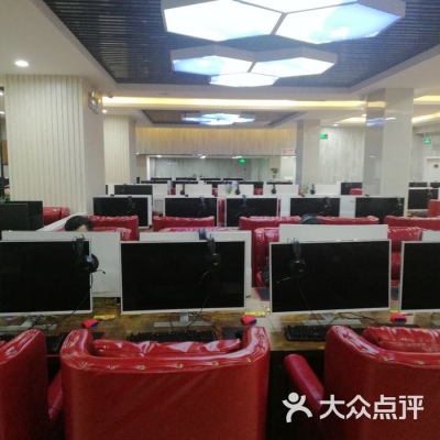 赤峰自由人網(wǎng)咖電話地址查詢-第1張圖片