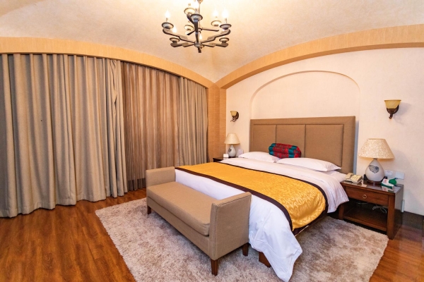 赤峰市國際酒莊地址電話號碼-第1張圖片