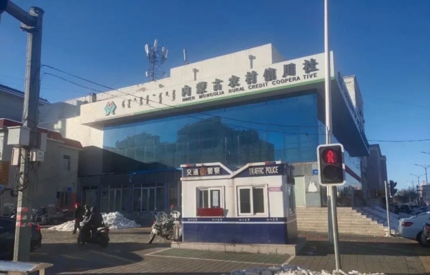 赤峰火花路服裝店地址電話號(hào)碼-第1張圖片