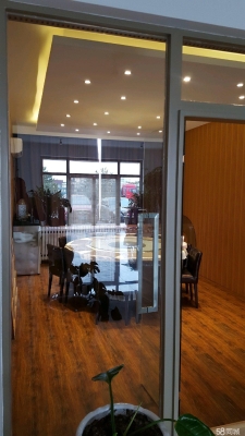 赤峰貨梯供應(yīng)商電話地址查詢-第1張圖片