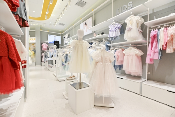 赤峰巴拉巴拉店電話多少號(hào)-第1張圖片