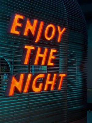 赤峰賽博酒吧電話號(hào)碼查詢是多少-第1張圖片