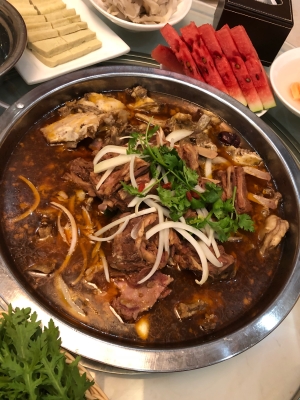 赤峰老二羊肉火鍋電話號碼多少-第1張圖片