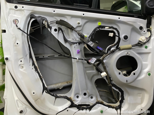 赤峰汽車地板修復(fù)電話號碼是多少-第1張圖片