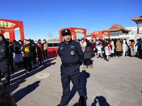 赤峰六中保安招聘電話號碼-第1張圖片