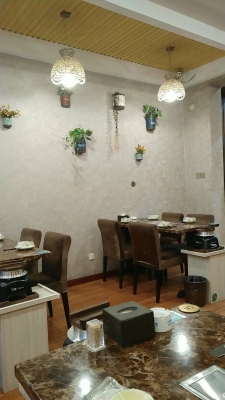 赤峰豬小妖燒烤店電話地址查詢-第1張圖片