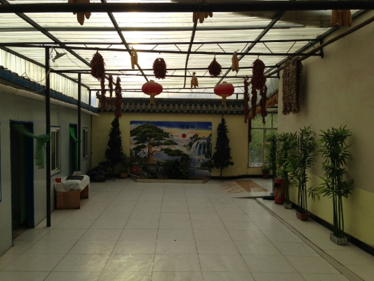 赤峰機(jī)場路農(nóng)家小院電話號碼-第1張圖片