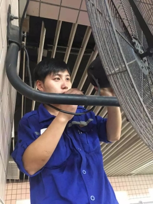 赤峰小風(fēng)扇批發(fā)市場(chǎng)電話號(hào)碼-第1張圖片