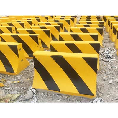 赤峰水泥隔離墩批發(fā)電話號(hào)碼-第1張圖片