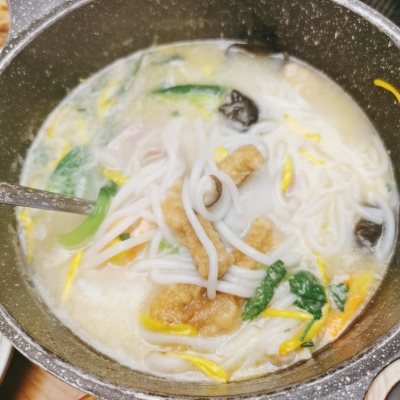 赤峰圣誕樹網(wǎng)紅餐廳電話號(hào)碼-第1張圖片