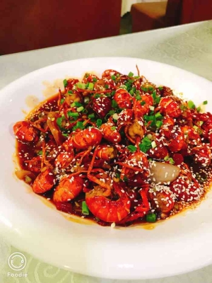 赤峰市紅萊酒店地址電話號碼-第1張圖片