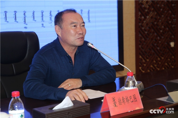 赤峰蒙語(yǔ)公交車電話號(hào)碼是多少-第1張圖片