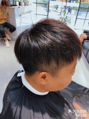 赤峰美發(fā)蠟染店電話多少號-第1張圖片