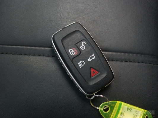 赤峰改車鑰匙電話多少啊-第1張圖片