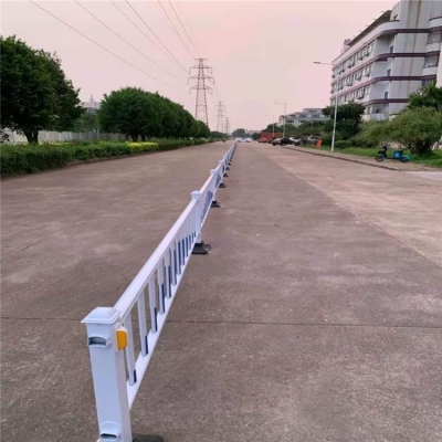 赤峰市政護(hù)欄加工廠電話號(hào)碼-第1張圖片